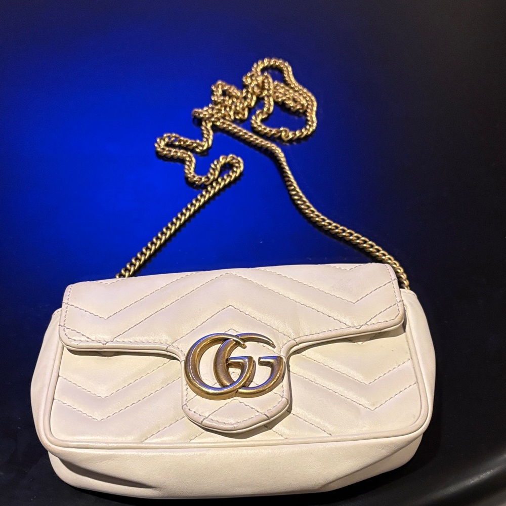 Gucci Cream Chevron Quilted GG Marmont Crossbody with Gold Hardware